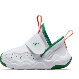 Nike Kids Green and White Sneakers